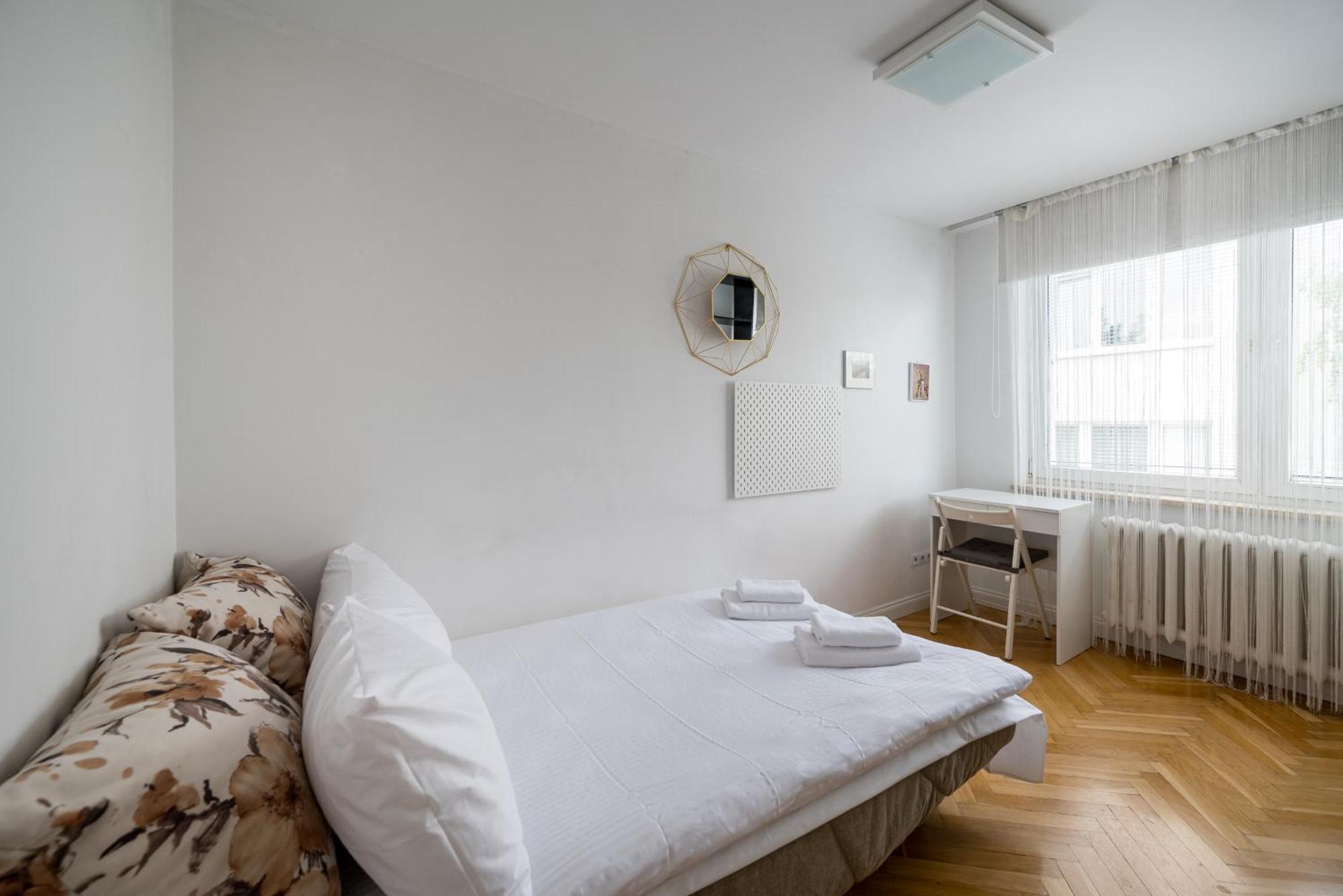 Embassy Avenue At Royal Park Apartment Warsaw